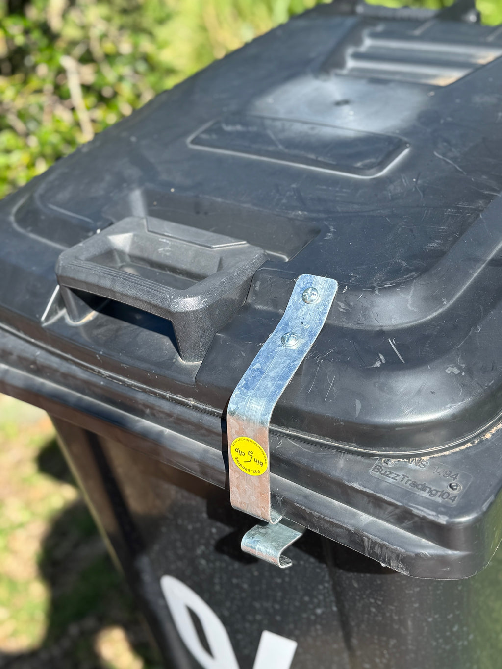 Baboon Proof Bin Clip