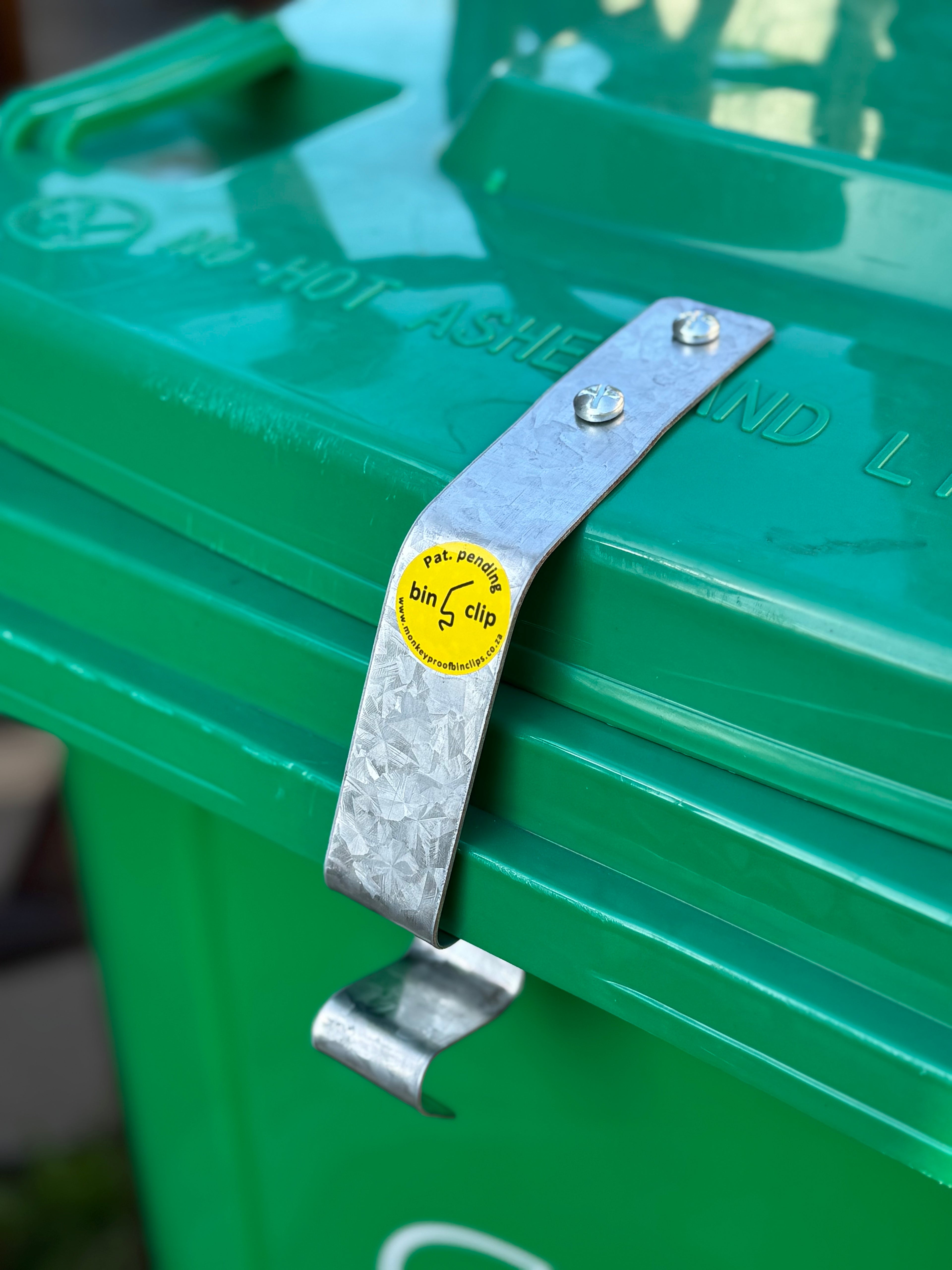 Baboon Proof Bin Clip